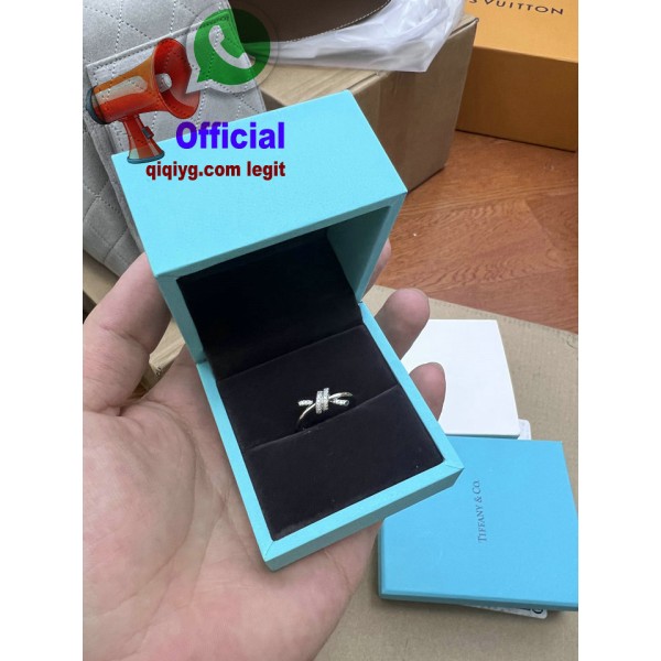 WhatsApp oficial de qiqiyg.com e tangma2088.com:+8619859551206 Fornecedor legítimo da China para vestuário e acessórios por grosso QIQI088