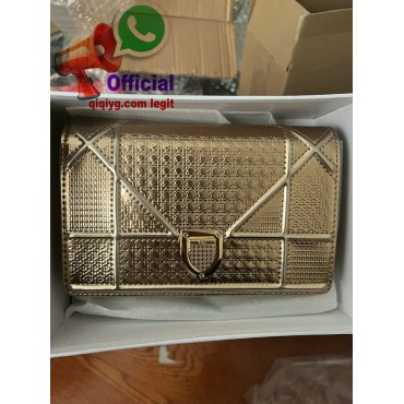 WhatsApp oficial de qiqiyg.com e tangma2088.com:+8619859551206 Fornecedor legítimo da China para vestuário e acessórios por grosso QIQI320
