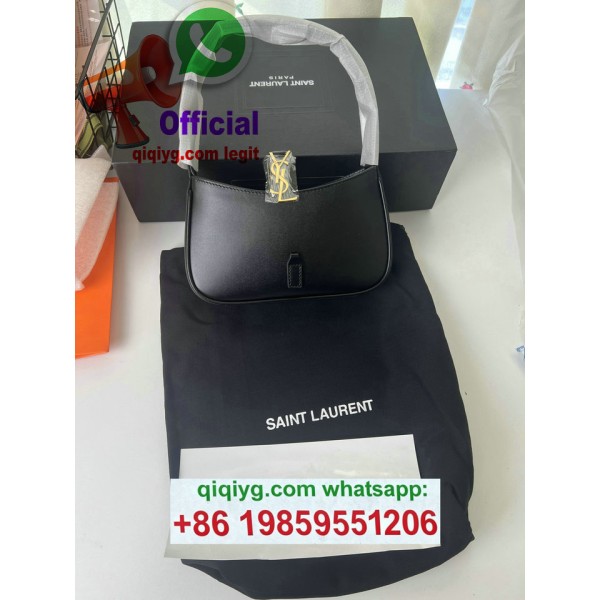 WhatsApp oficial de qiqiyg.com e tangma2088.com:+8619859551206 Fornecedor legítimo da China para vestuário e acessórios por grosso QIQI382
